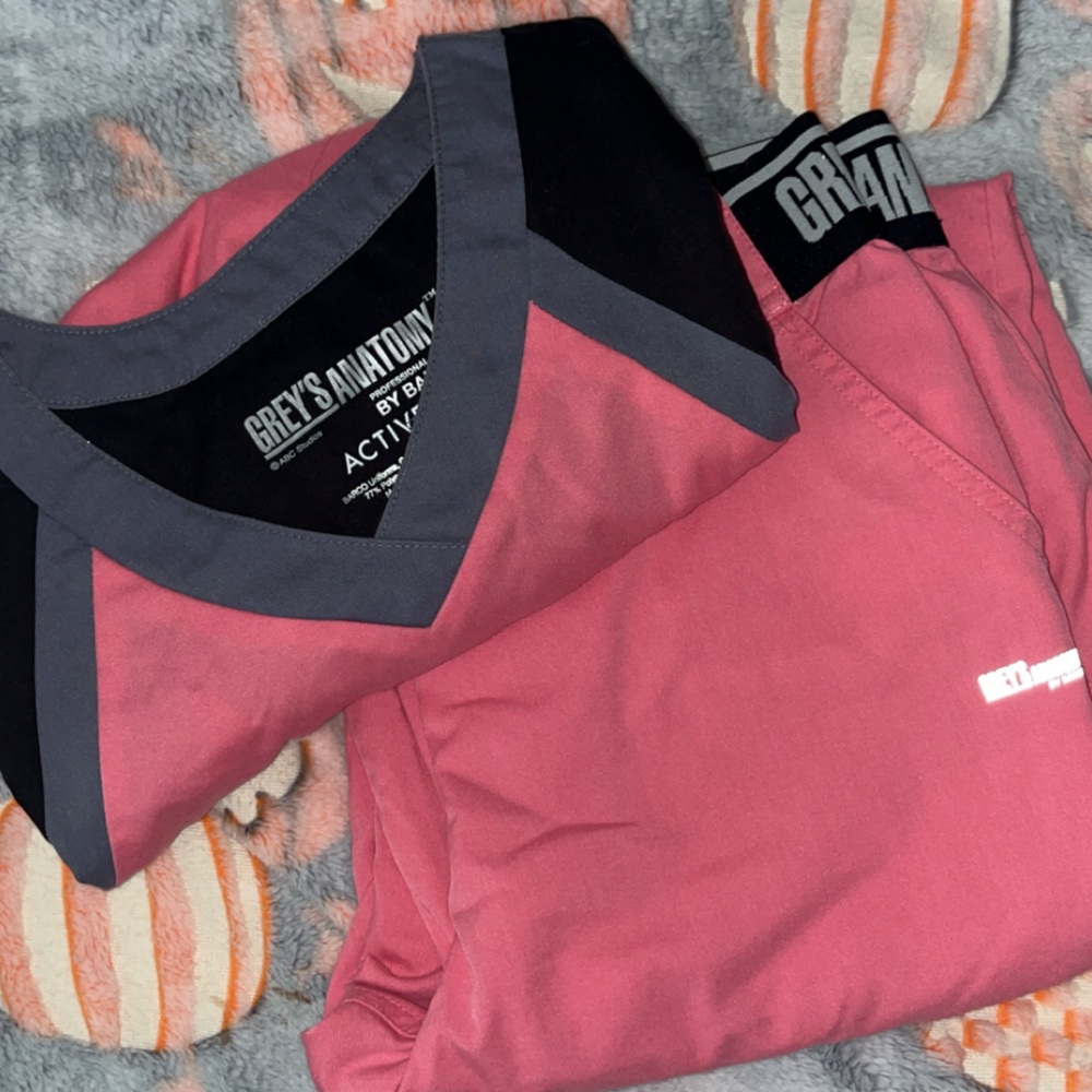 XS Grays Scrub Set